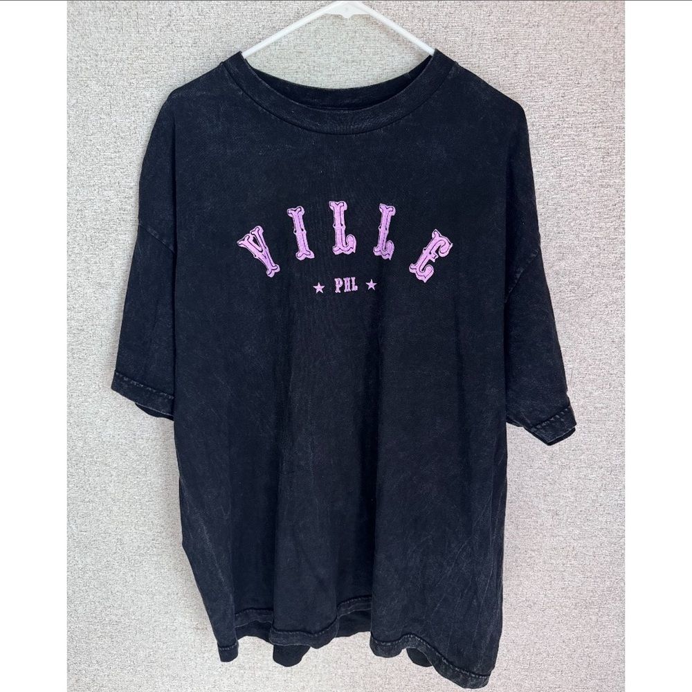 The Ville Philly unique dark grey distressed tshirt with lilac logo size XL